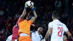 altText(Prueban a Mejía que podría estar frente a Internacional)}