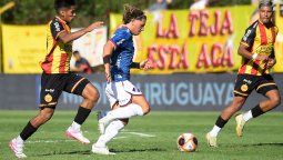 altText(Nacional recibe a Progreso buscando levantar cabeza y aprovechar el traspié de Peñarol)}