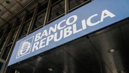 altText(Robaron un local del Banco República en Malvín)}