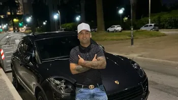 Nahuel One 23 conoció a los otros detenidos por la explosión del cajero en viaje a Chile que realizó como cantante.