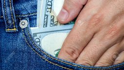 altText(Policía alertó por circulación de billetes falsos en Maldonado)}