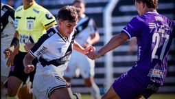 altText(Danubio y Defensor Sporting igualaron sin goles en Jardines)}