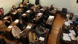 altText(Moreira esquiva juicio político respaldado por ediles del PN)}
