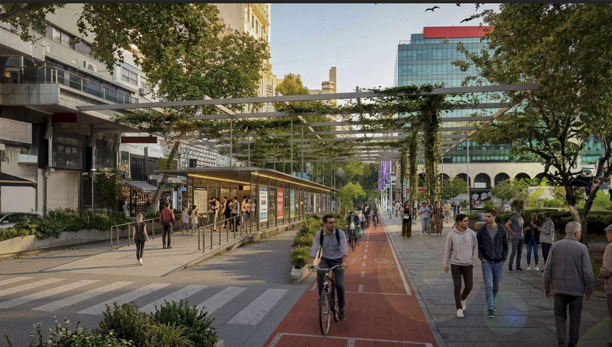 18 de Julio a la altura de la plaza Fabini.