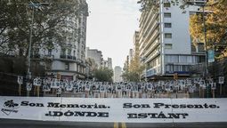 altText(Madres y Familiares: 