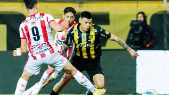 Peñarol y River empataron y complicaron sus posibilidades