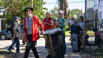 Miles de familias retiraron sus contenedores intradomiciliarios.