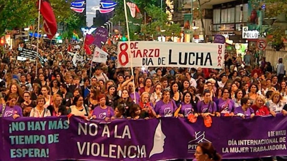 Pit-Cnt convocó a un paro general de 24 horas para el 8 de marzo