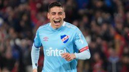 altText(Cándido llegó a Uruguay para jugar en el tricolor: 
