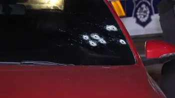 Asesinaron a un bebé de un año cuando balearon el auto de su padre en Colón