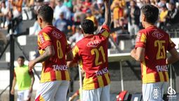 altText(Progreso eliminó a Torque y jugará contra Defensor Sporting)}