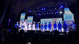 altText(Encendido enfrentamiento tras la presentación de Zíngaros )}