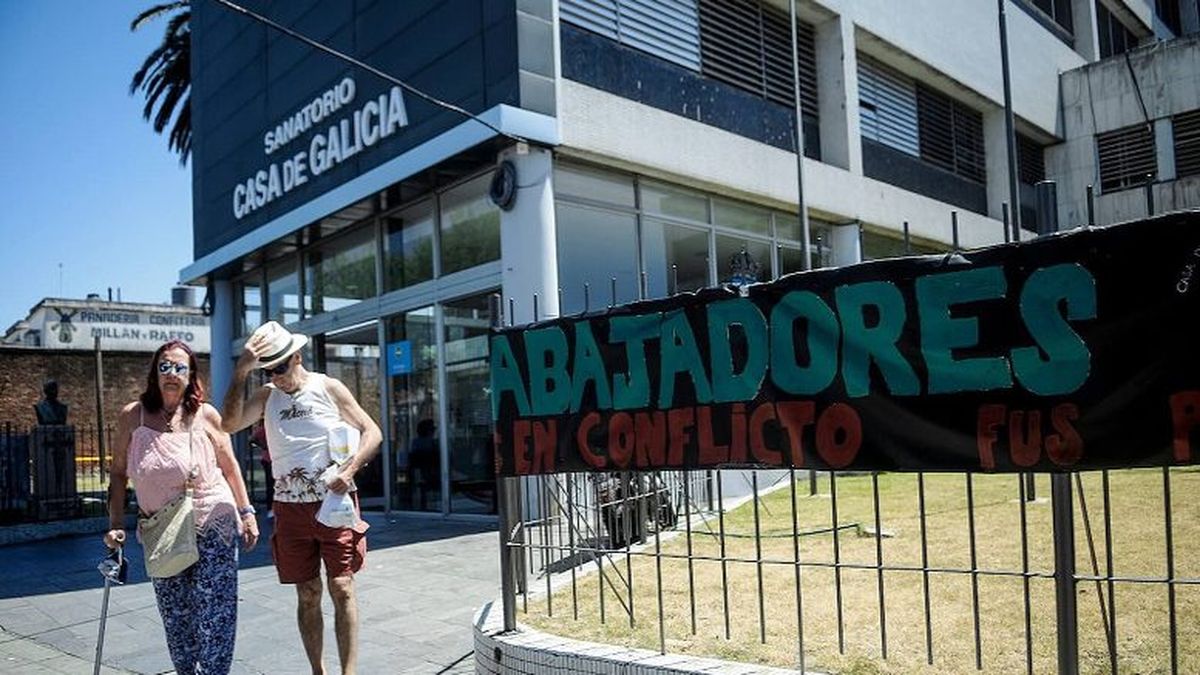 Casa de Galicia: una funcionaria y dos socios comienzan una huelga de hambre