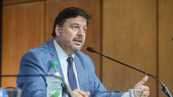 Coalición choca por ingresos de funcionarios a las intendencias