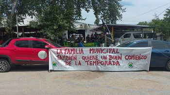 Adeom Canelones profundizó conflicto y tranca vehículos en evento institucional.