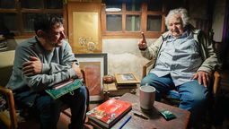 altText(Pepe Mujica recibe al candidato argentino Juan Grabois)}