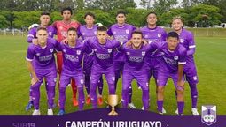 altText(Defensor Sporting coronó un gran año en juveniles)}