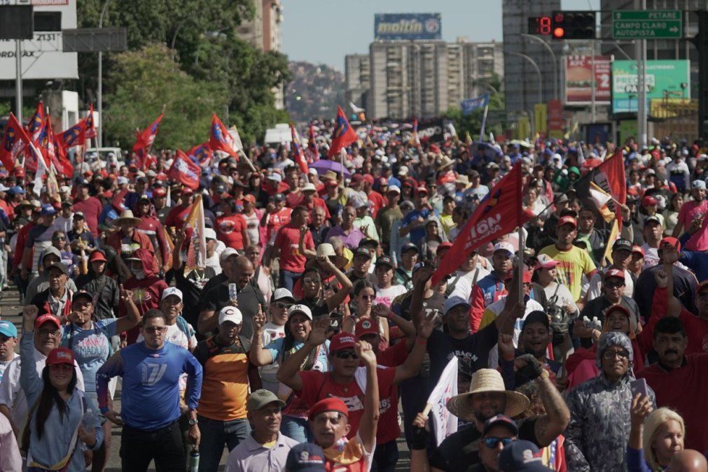 Marcha en Venezuela en apoyo al presidente electo Nicolás Maduro