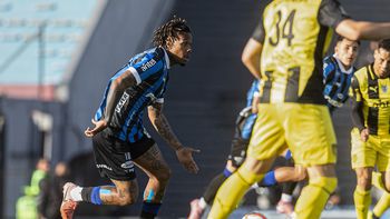 Abel Hernández cerca de volver a Peñarol.