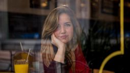 altText(«La rebeldía es el motor que mueve el mundo»)}