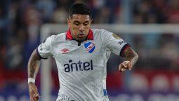 altText(Nacional ganó y se prende en la lucha por el Apertura)}