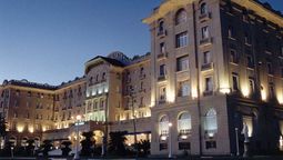 altText(Turismo pagará millonaria deuda del Argentino Hotel de Piriápolis)}