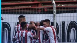 altText(River Plate fue superior y derrotó 2 a 1 a Danubio )}