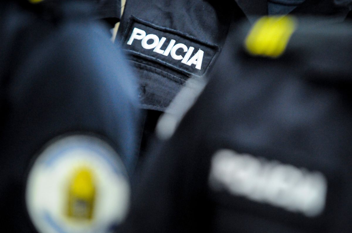 policía del INR detenido por presunta rapiña
