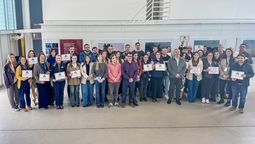 altText(Canelones premia el compromiso ambiental de grandes empresas y apunta a la economía circular)}