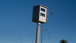 altText(Miles marcharon en Fray Bentos contra radares de tránsito)}