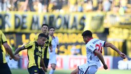 altText(Peñarol y Nacional empataron en el Campeón del Siglo)}