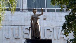 altText(Investigan hostigamiento contra periodistas en Paraguay financiado con fondos públicos)}