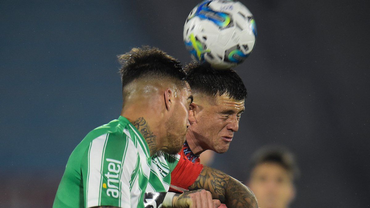 Racing 2-2 Nacional: Álvaro Gutiérrez se lleva más preocupaciones