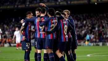 Barcelona viene por una joya uruguaya.