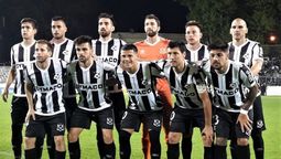 altText(Primera victoria de Wanderers en el Clausura al vencer a Defensor)}