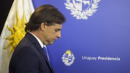 altText(Lacalle Pou en aislamiento preventivo)}