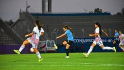 altText(Uruguay le ganó a Paraguay y quedó primero en el grupo B junto a Brasil)}