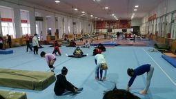 altText(Reclaman trabajadores de clubes deportivos: ¿Cuándo hay crisis quien se debe hacer cargo?)}