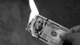 altText(Desdolarización: ¿Estrategia para el bienestar o beneficio para los bancos?)}