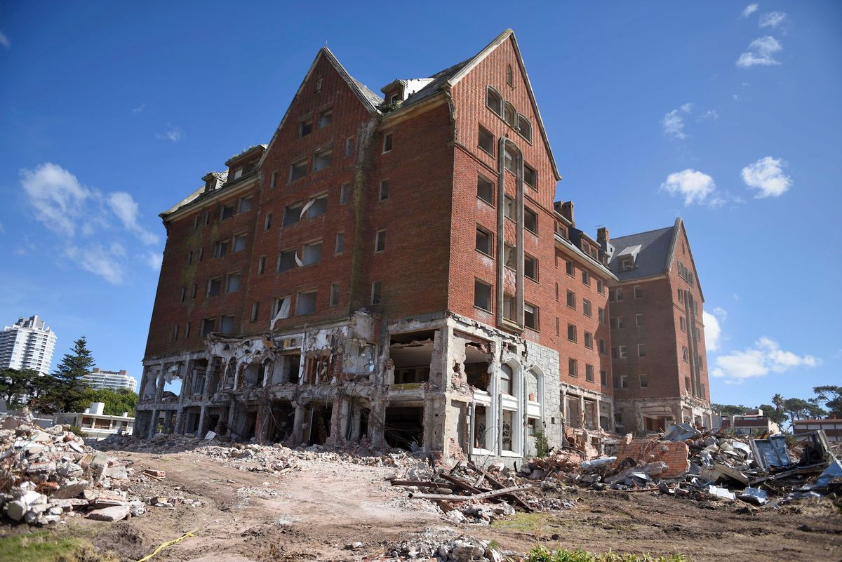 El hotel San Rafael fue demolido en 2019