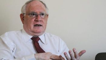 Botinelli: El mayor problema que tiene la política exterior del gobierno es con los frenteamplistas