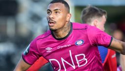 altText(Nacional tiene al zaguero Carvalho y espera por el volante Felipe Carballo)}