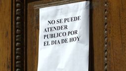 altText(Oficinas del MSP cierran temporalmente por presencia de murciélagos)}