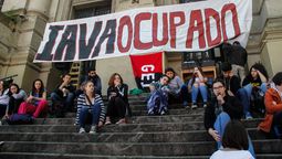 altText(Docentes del IAVA ocupan este martes el liceo)}