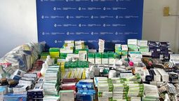 altText(Incautan mil medicamentos ilegales en feria de Piedras Blancas: policía y su pareja a prisión)}