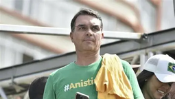 Flávio Bolsonaro será candidato en 2026.