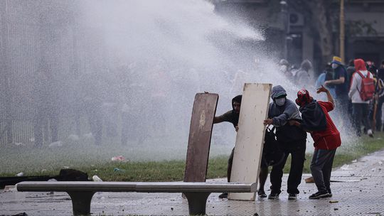 Fuerte represión en Buenos Aires.
