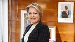 altText(Candidata comunista lidera elecciones internas de la izquierda en Chile)}