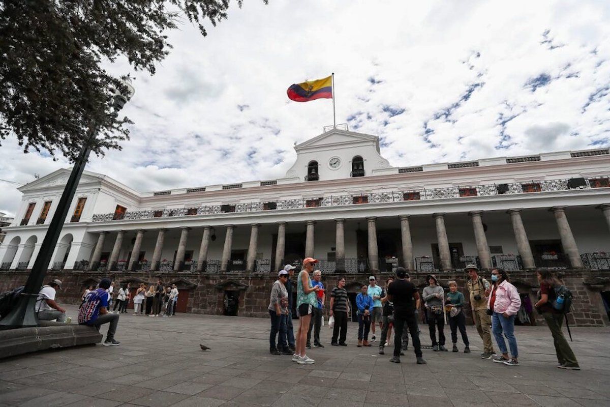 Ecuador: arrancó la campaña para ocupar el sillón de Lasso.