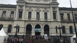 altText(Universidad de la República: crece la matrícula y bajan los salarios)}